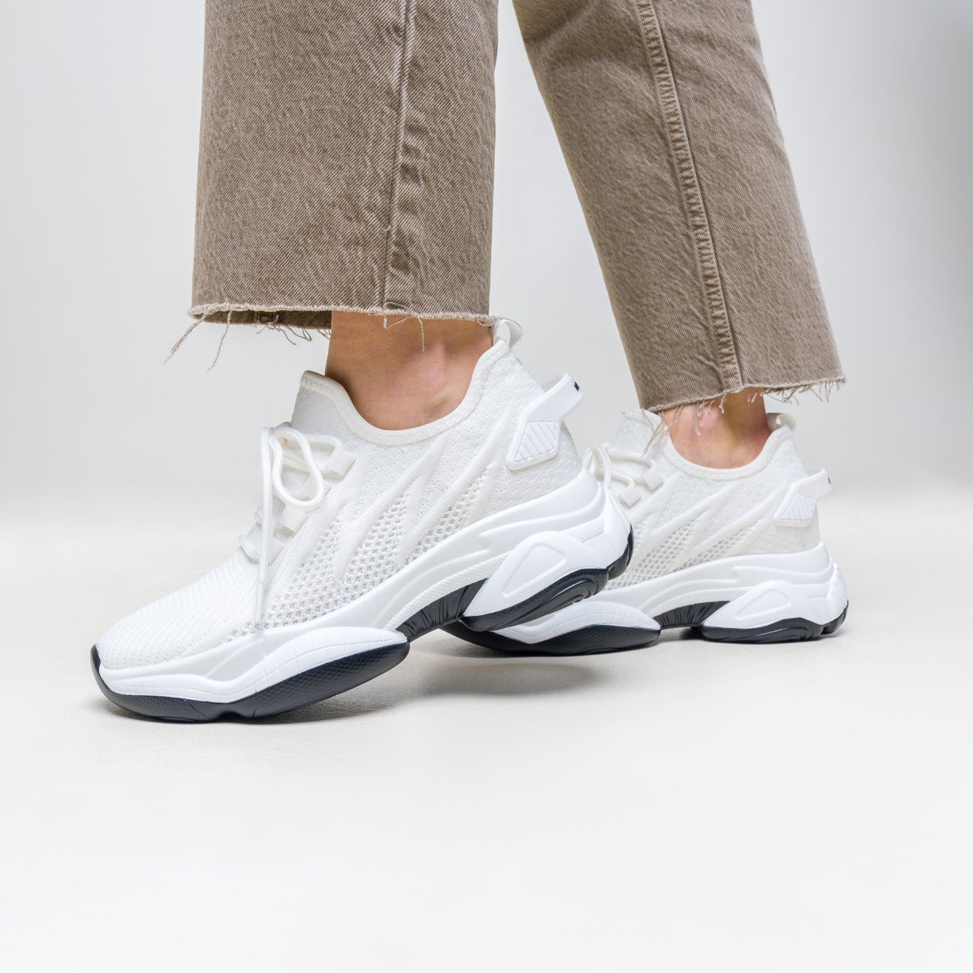 ElevateShoes Sporty
